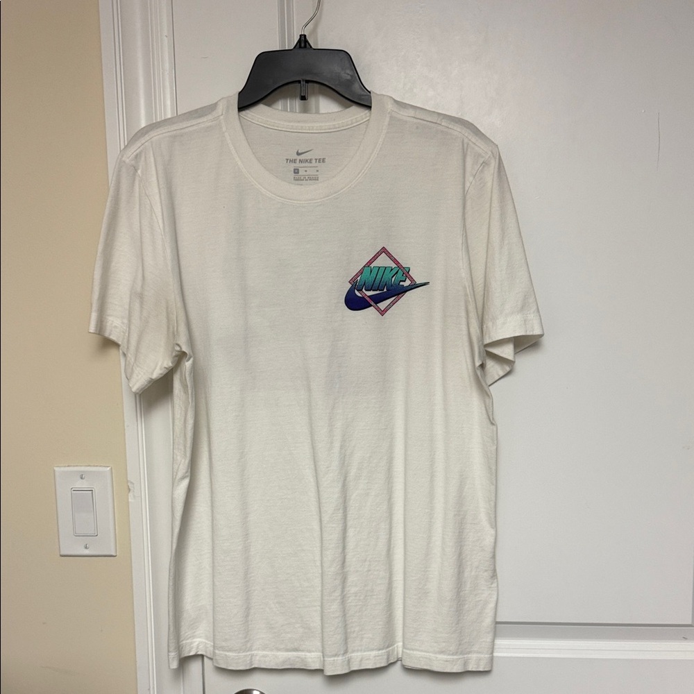 Nike Graphic Tee Shaka Rollerskates Walkman - Medium